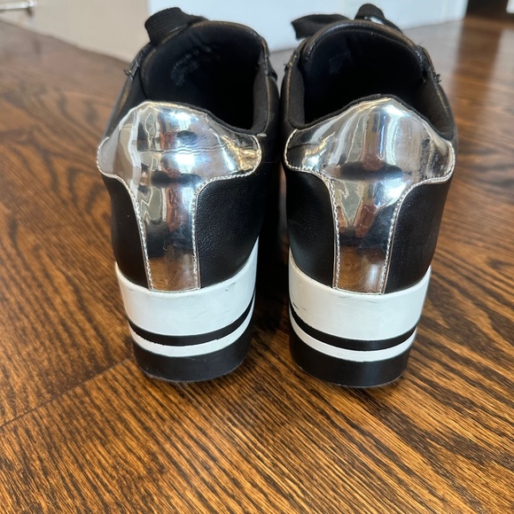 Steve Madden Platform Chunky Sneakers - Picture 3 of 10